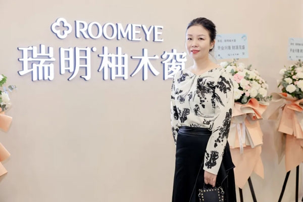 《夢想改造家》攜手設計師余顥凌，為香港項目引入瑞明柚木窗